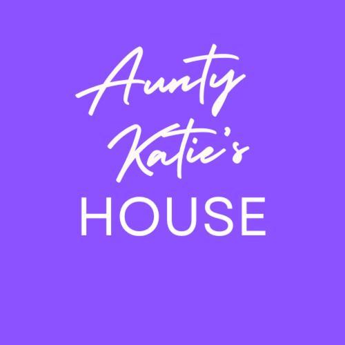 Aunty Katie'S House, Ni Tourist Board Certified & Located On The Main Oldpark Road To Belfast, With Free Continental Breakfast & Free Ultra Fast Sky Internet, Free Sky Sports & Free Sky Cinema, Self-Check In After 10Pm Gmt Hostel Екстериор снимка