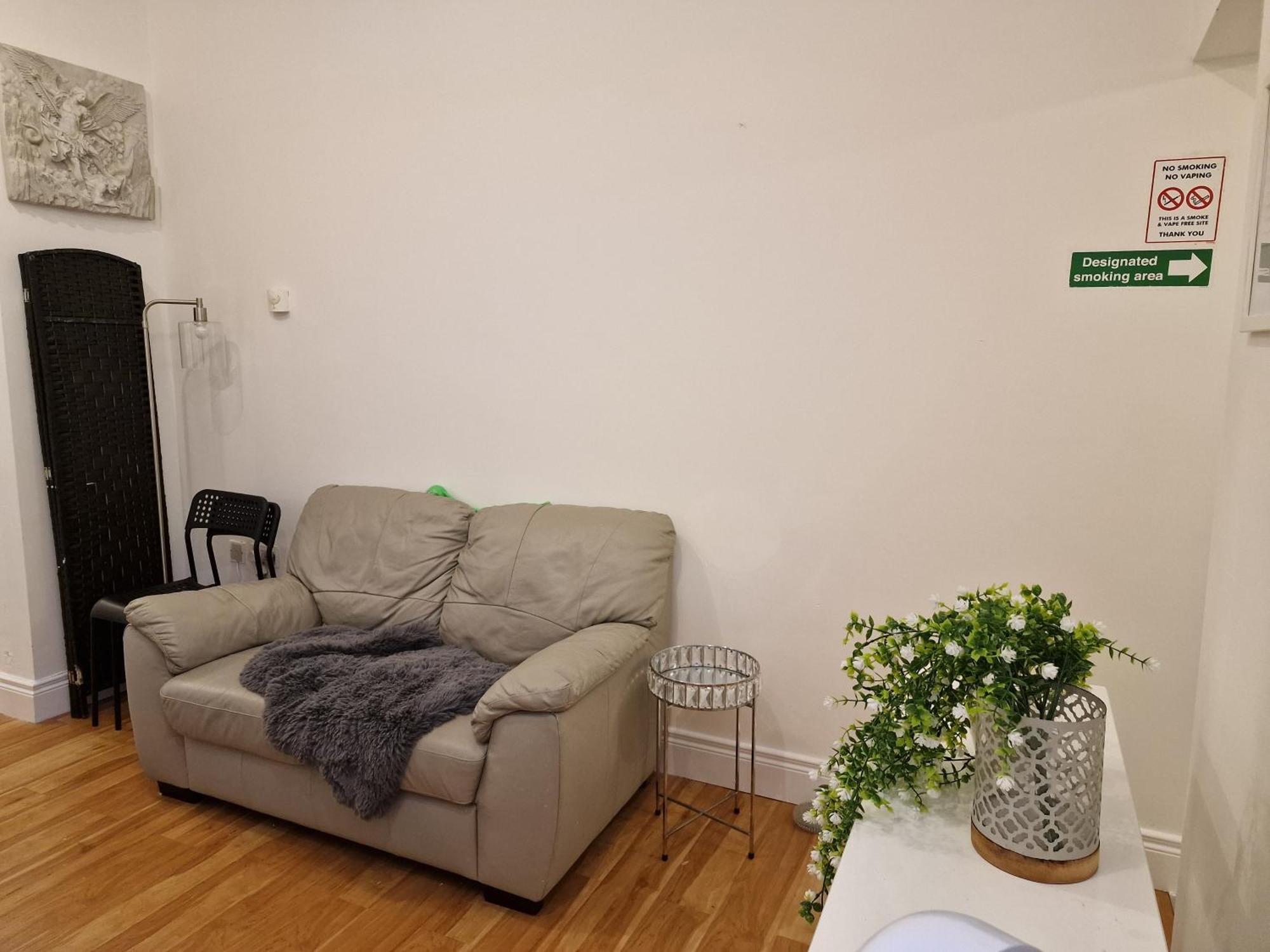 Aunty Katie'S House, Ni Tourist Board Certified & Located On The Main Oldpark Road To Belfast, With Free Continental Breakfast & Free Ultra Fast Sky Internet, Free Sky Sports & Free Sky Cinema, Self-Check In After 10Pm Gmt Hostel Екстериор снимка