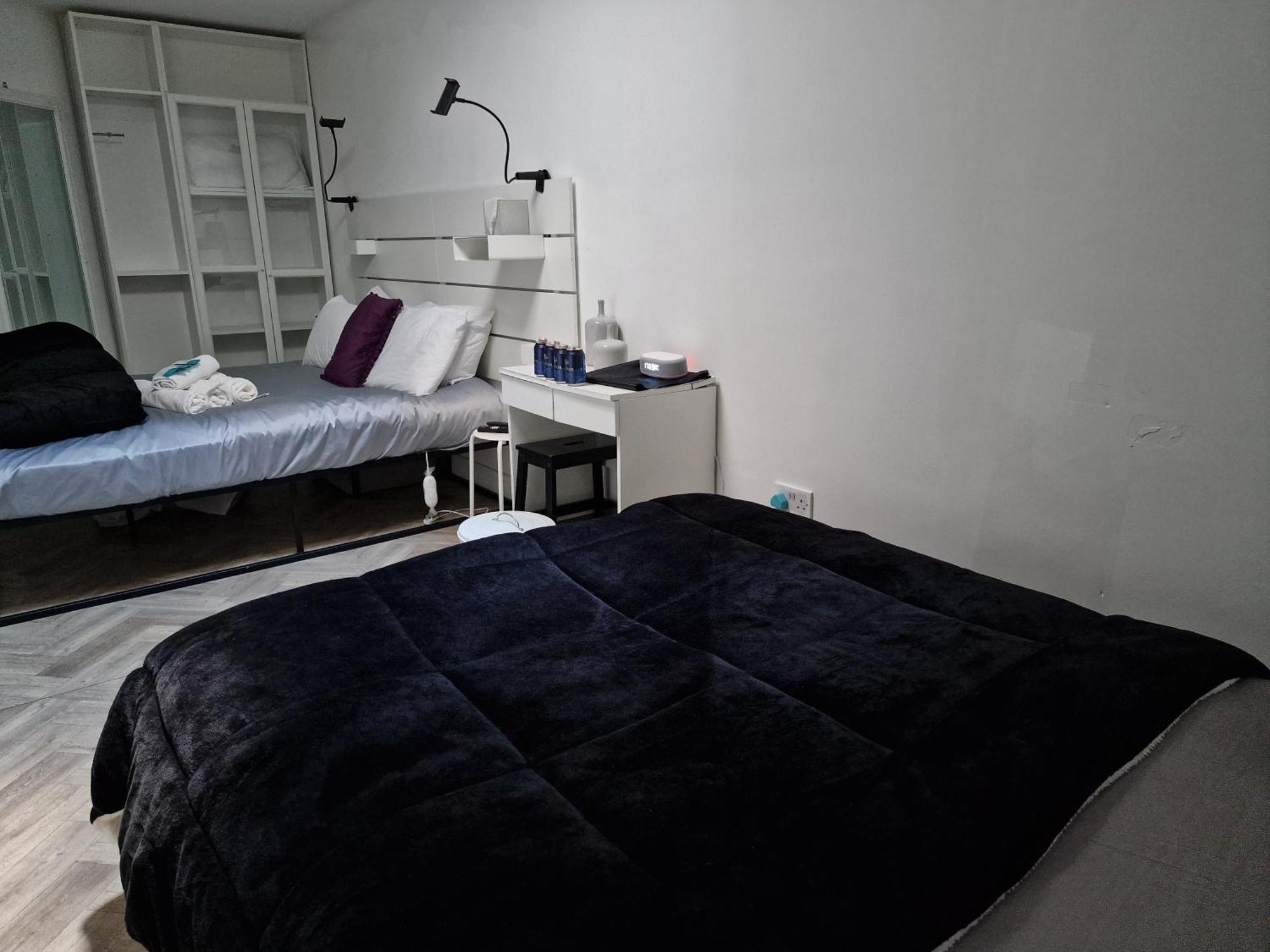 Aunty Katie'S House, Ni Tourist Board Certified & Located On The Main Oldpark Road To Belfast, With Free Continental Breakfast & Free Ultra Fast Sky Internet, Free Sky Sports & Free Sky Cinema, Self-Check In After 10Pm Gmt Hostel Екстериор снимка